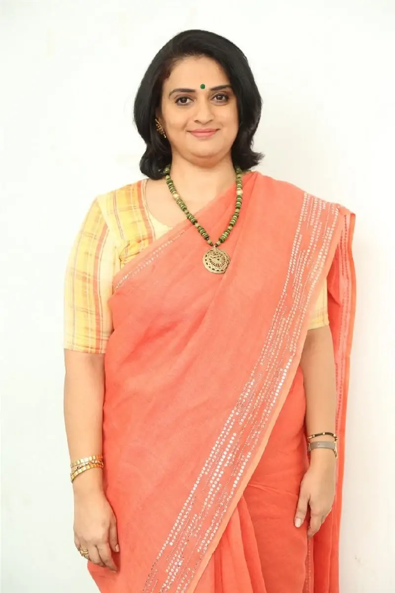 TELUGU ACTRESS PAVITRA LOKESH IN ORANGE SAREE 2